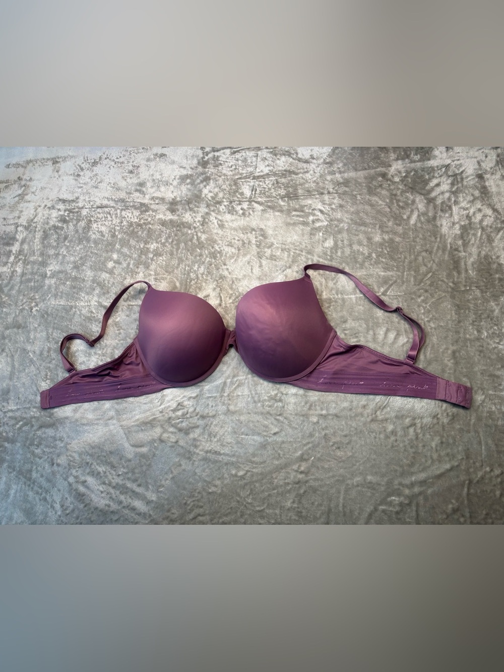 PINK Victoria’s Secret Plum Smooth T-Shirt Bra 38DD